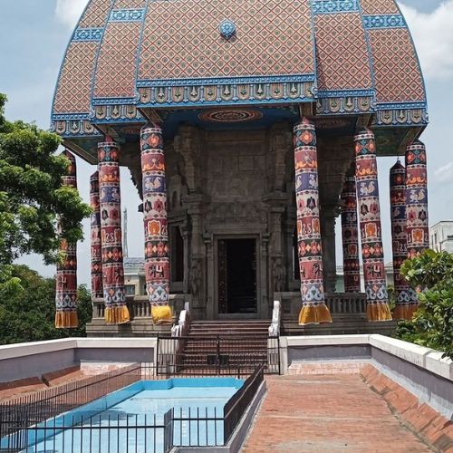 Valluvar Kottam 